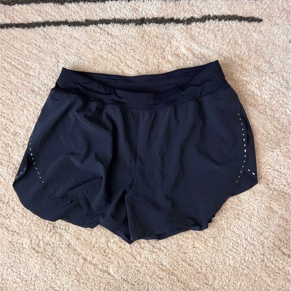 Lululemon Find your pace lined 3in HR